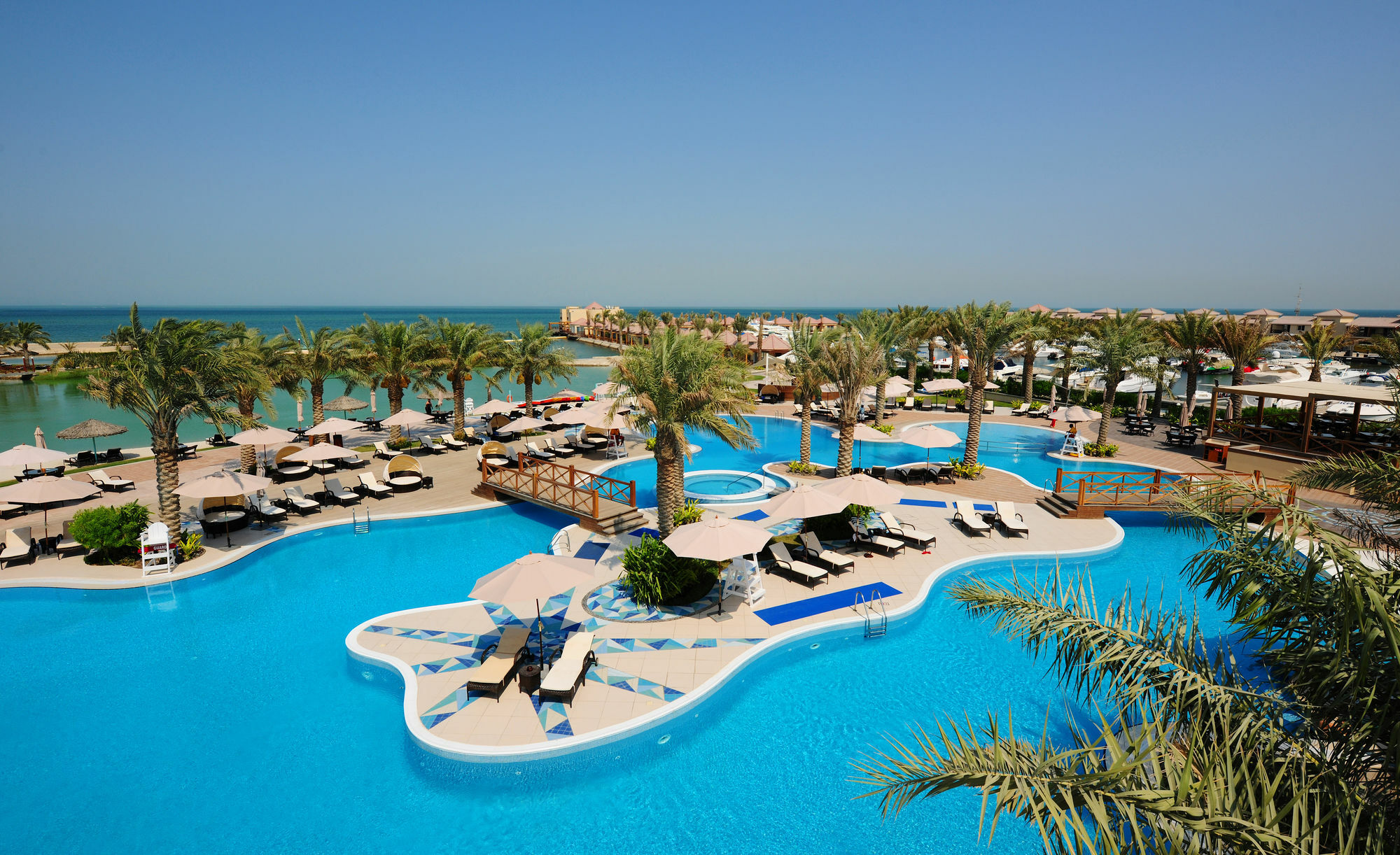 Al bander Hotel Resort Бахрейн. Al bander Hotel Resort 4 Бахрейн ситра. Al bander Hotel Resort 4 Бахрейн фото. Vida Beach Resort Marassi al Bahrain 5*.